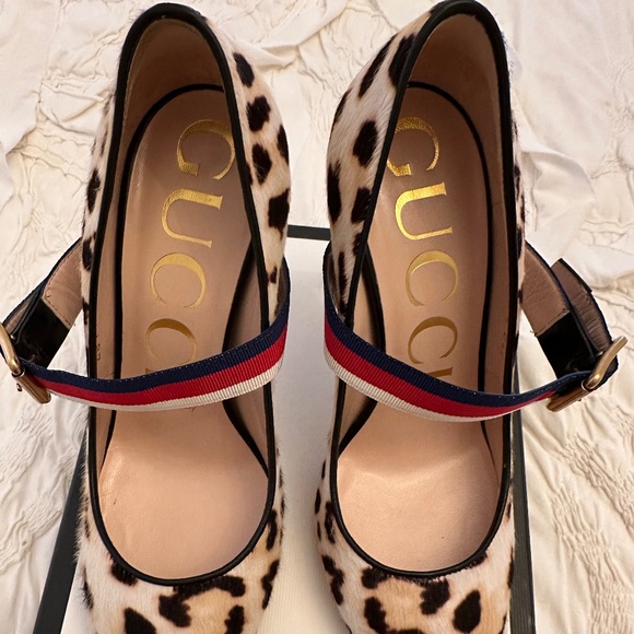 Gucci Heels - Picture 3 of 9